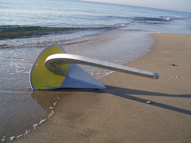 Spade Anchor on beach © SW